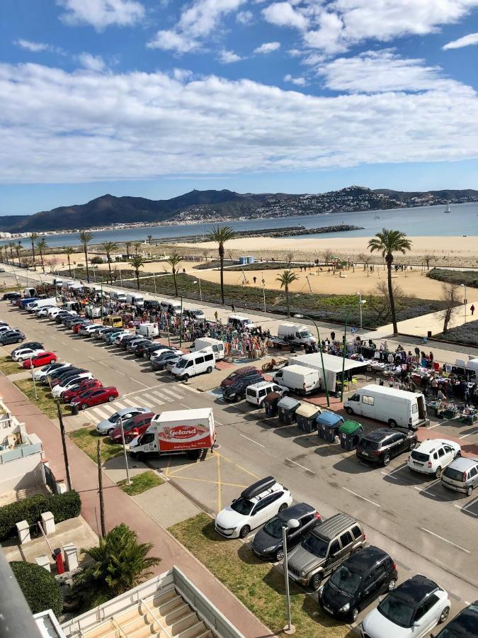 Bahia1-3-41 apt 1ère ligne mer à Empuriabrava Eksteriør bilde